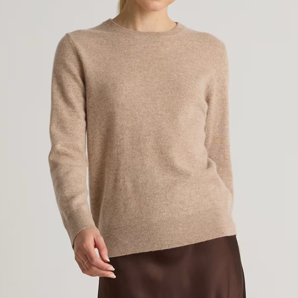 Quince Women's Mongolian cashmere crewneck sweater